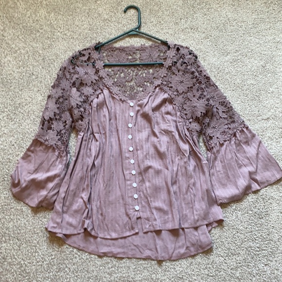 Lacey purple top!💜 - Picture 3 of 4